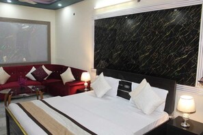 Exclusive House, City View | 1 bedroom, free WiFi, bed sheets - Mother's Homestay By GRB (Lucknow)