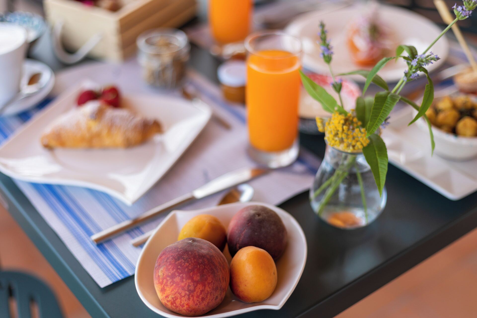 Tägliches einheimisches Frühstück gegen Gebühr