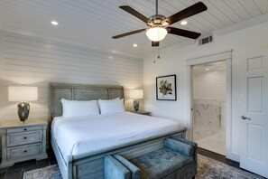 3 quartos, ferros/tábuas de passar roupa, acesso à internet