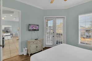 3 bedrooms, iron/ironing board, Internet, bed sheets
