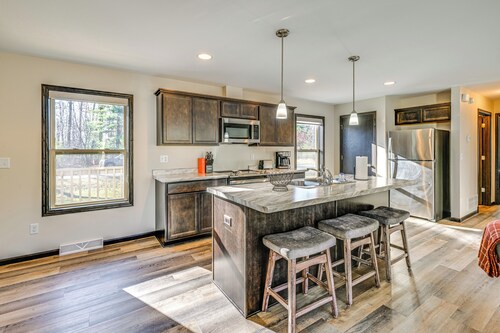 Golf, Hike & Boat: Home w/ Fire Pit in Friendship