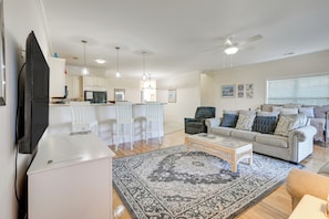 House (5 Bedrooms) | Interior