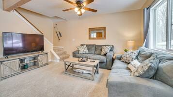 House (3 Bedrooms) | Front of property