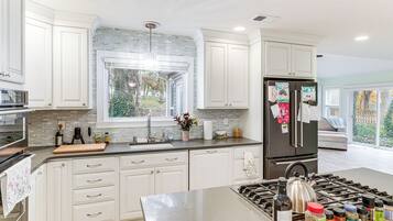 Nhà (3 Bedrooms) | Nội thất