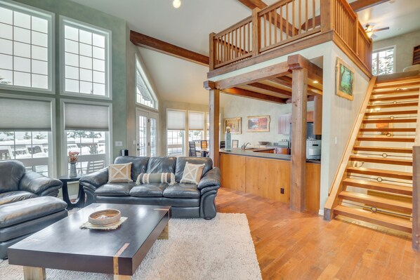House (4 Bedrooms) | Interior