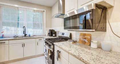 <1 Mi to ASU Campus: Quiet Old Cloverdale Townhome