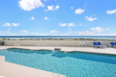 Silver Beach 203 Perfect Beach Condo with Amazing Direct Gulf View