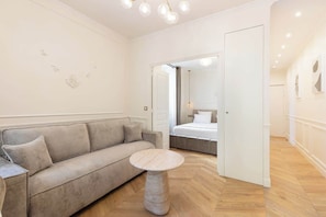 Fernseher, Arbeitsbereiche