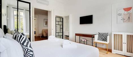 3 bedrooms, iron/ironing board, travel cot, WiFi