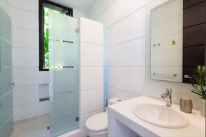 Apartment | 4 bedrooms, Internet