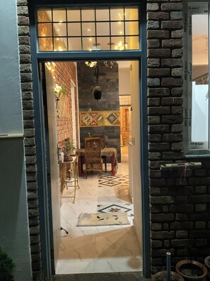 Interior - Aquarius by The StayCationer (Dehradun)