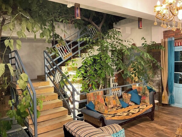 Interior - Aquarius by The StayCationer (Dehradun)