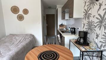 1 chambre, Wi-Fi gratuit, draps fournis