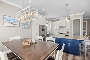 House, 4 Bedrooms | Dining - Sunset Serenade 4 Bedroom Home (Navarre)