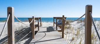 Laughin Place 7 Bedroom Home by Peace Vacations