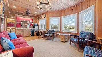 Apartment, 1 Bedroom | Living area