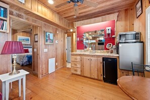 Apartment, 1 Bedroom | Interior