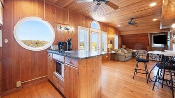 Apartment, 2 Bedrooms | Interior