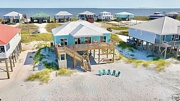 House, 4 Bedrooms | Exterior