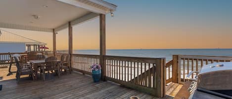 Talo, 4 makuuhuonetta | Ulkoruokailutilat