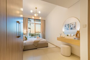 2 chambres, coffres-forts dans les chambres, fer et planche Ă repasser
