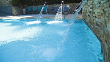 Indoor pool, 2 outdoor pools, pool umbrellas, sun loungers
