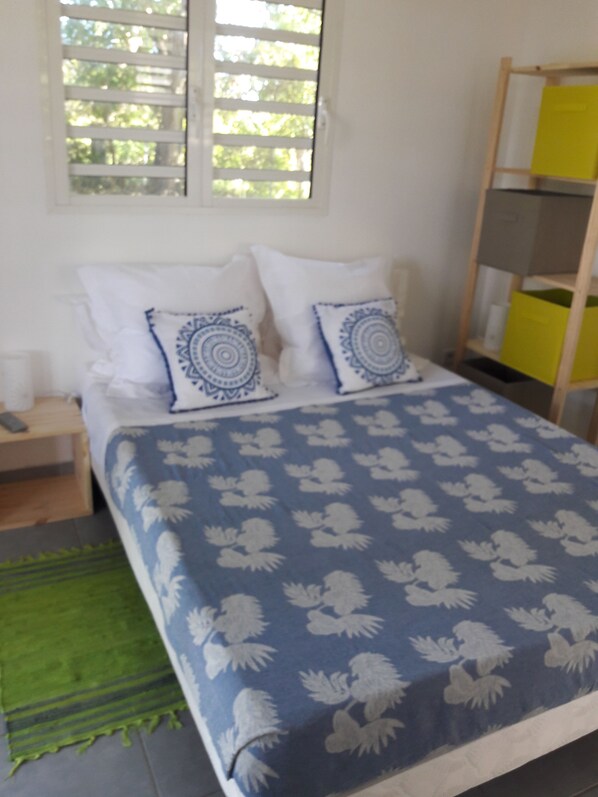 1 bedroom, WiFi, bed sheets