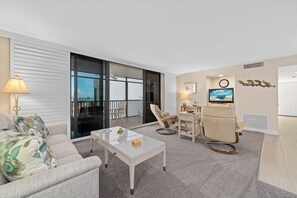 Smart TV - Compass Point #243 - A Relaxing Retreat on Sanibel Island (Sanibel)