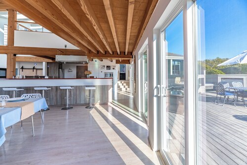 Sea Casa-"Your Oceanfront Playground with Golf & Waves!" Ocean & Golf •HtTb