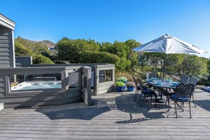 屋外ダイニングエリア