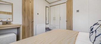 Seaviews Porthkerry Holiday Park Sleeps 6