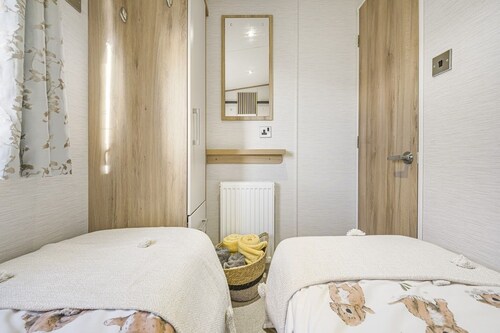 Seaviews Porthkerry Holiday Park Sleeps 6