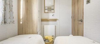 Seaviews Porthkerry Holiday Park Sleeps 6