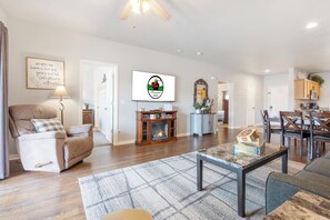 Smart TV y chimenea