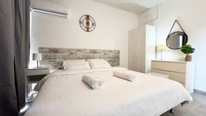 1 chambre, bureau, fer et planche à repasser, Wi-Fi