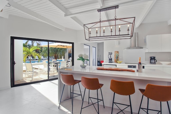 Luxury Villa, Partial Ocean View | Private kitchen | Electric kettle, toaster - Bocobay Villa Collection (Noord)