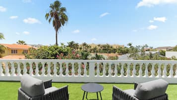 Luxury Villa, Partial Ocean View | Balcony