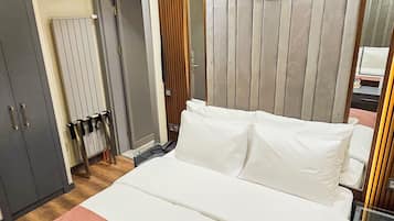 Habitación doble, vista al jardín | Wifi gratis