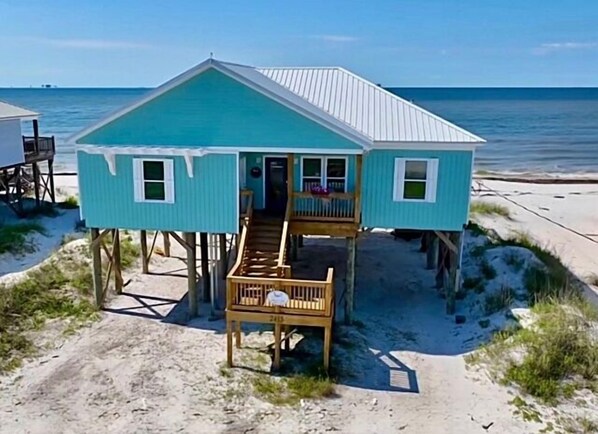 Exterior - Still Waters: Gulf-front 4BR retreat with stunning views (Dauphin Island)