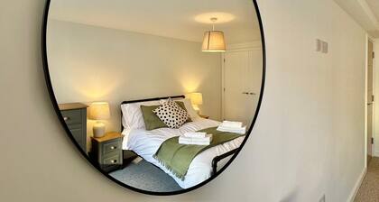 Recently Modernised Apartment in Prime Location