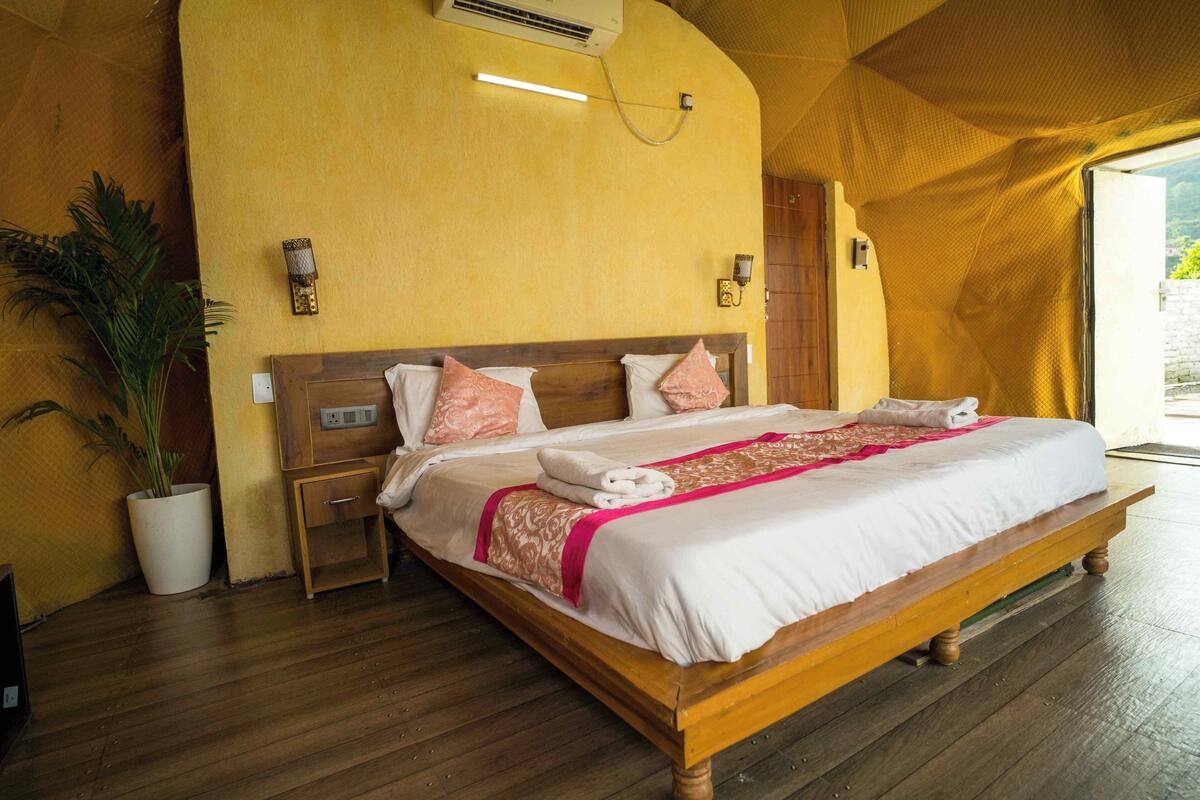 Barraca luxo, sacada, vista para o vale | 1 quarto, individualmente decorados, individualmente mobiliados