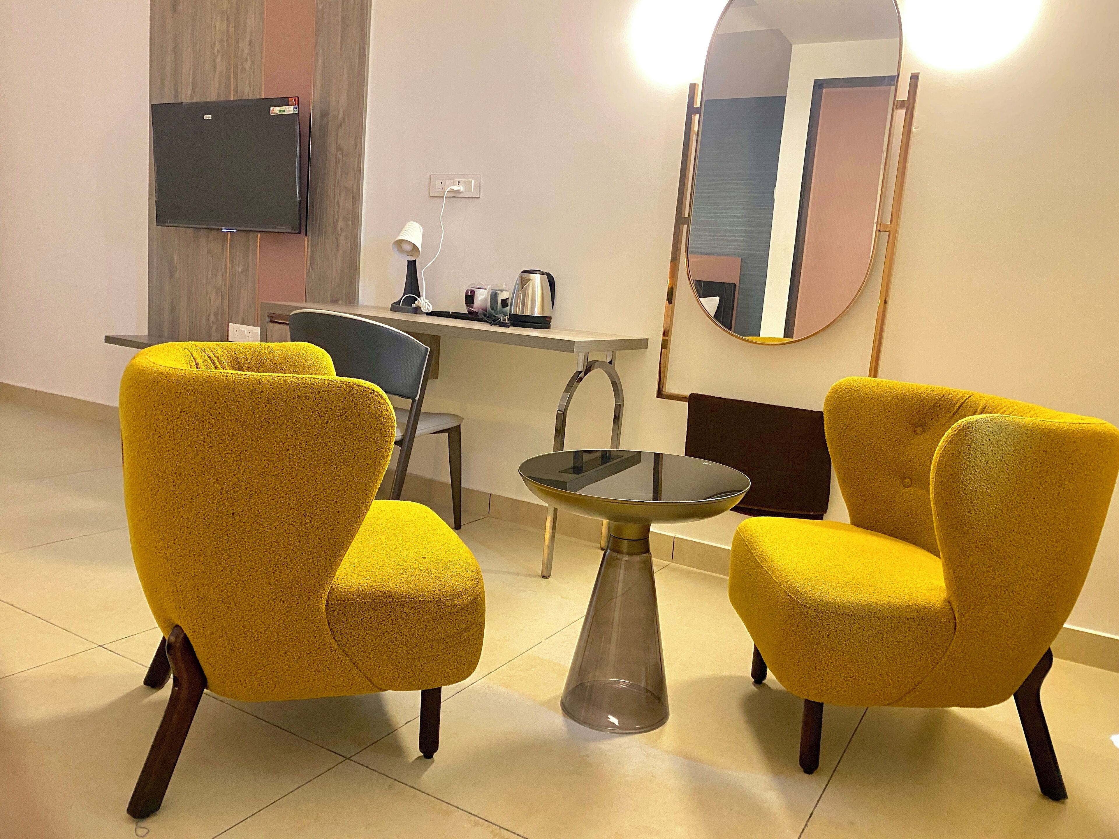  舒適雙床房 | 起居區