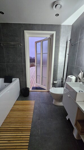 Shower, free toiletries, hair dryer, bathrobes