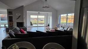 TV connectée, cheminée