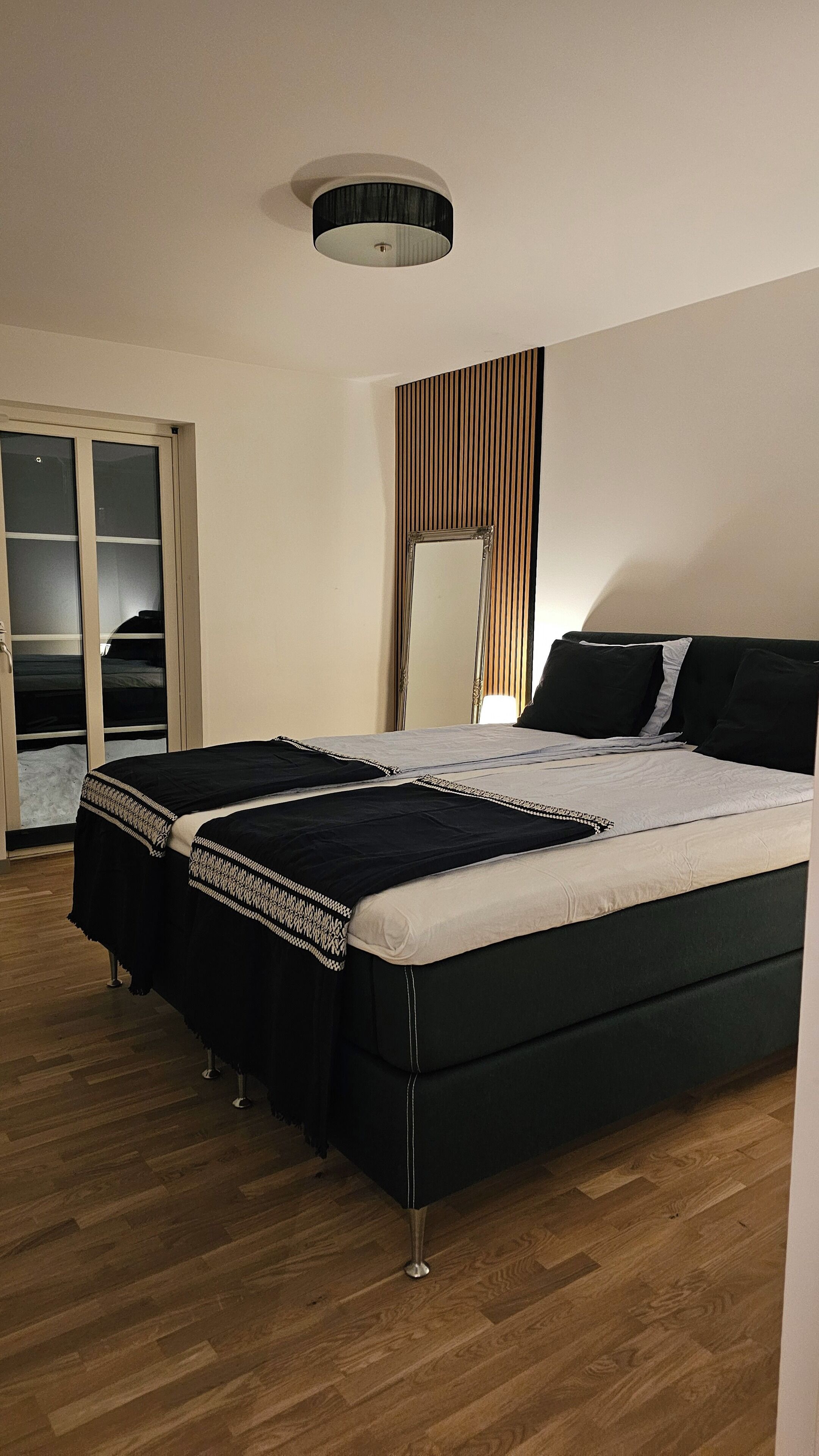 3 bedrooms, iron/ironing board, WiFi