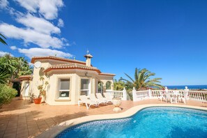 Pool - Luxury villa with panoramic views (Denia)