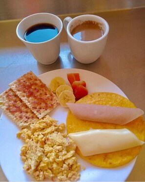Tägliches inbegriffenes großes Frühstück