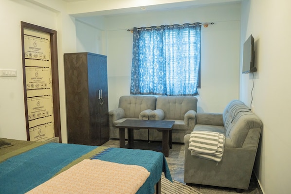 Deluxe Double Room | Desk, free WiFi