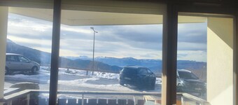 29m² apartment in Prapoutel, ideal for skiing, sleeps 5 and has a balcony.