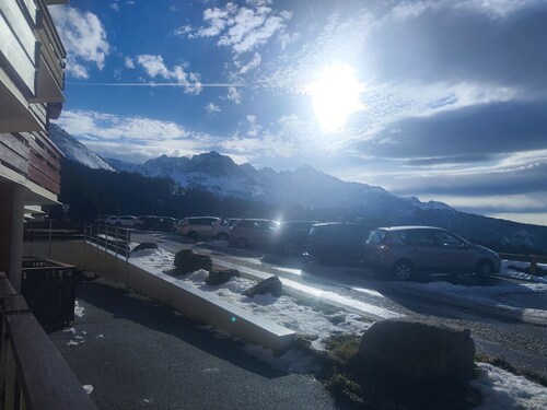 29m² apartment in Prapoutel, ideal for skiing, sleeps 5 and has a balcony.